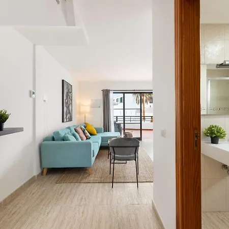 Arpon Santa Rosa 1 By Escape * Puerto del Carmen (Lanzarote)